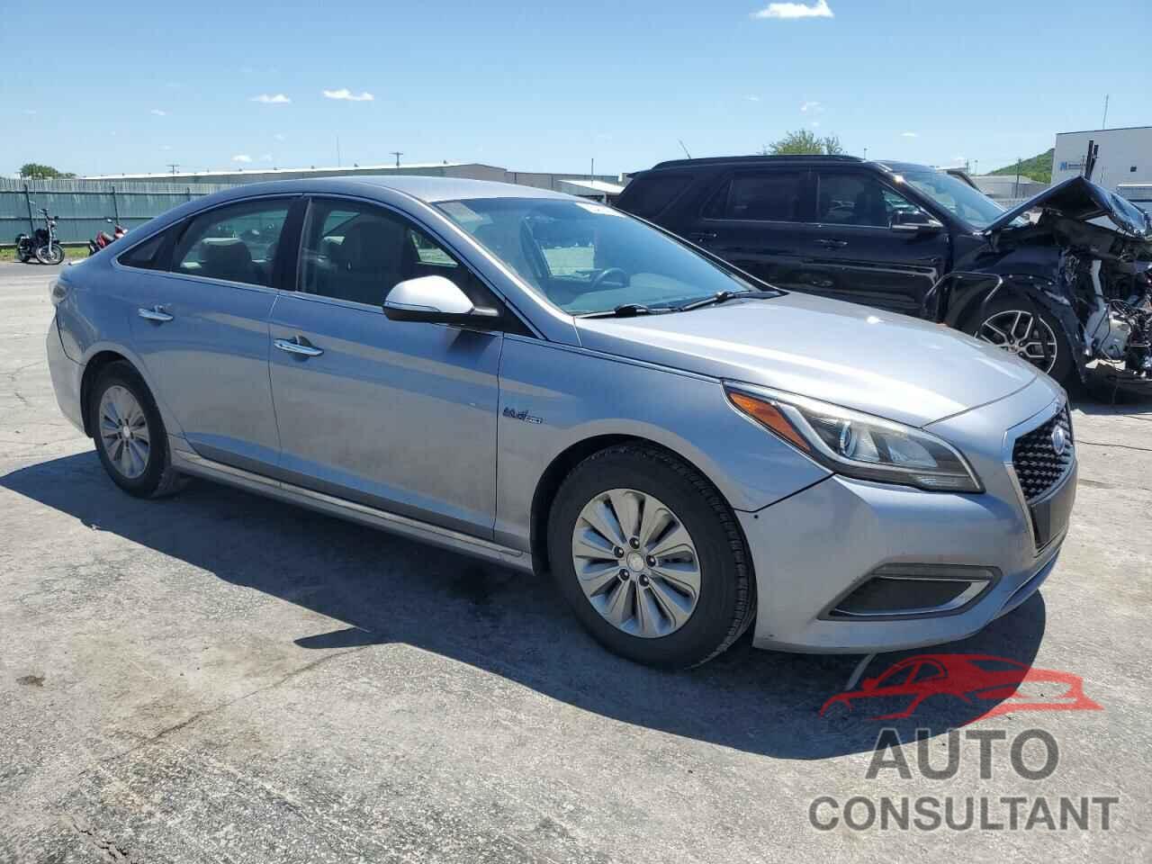 HYUNDAI SONATA 2016 - KMHE24L11GA032399