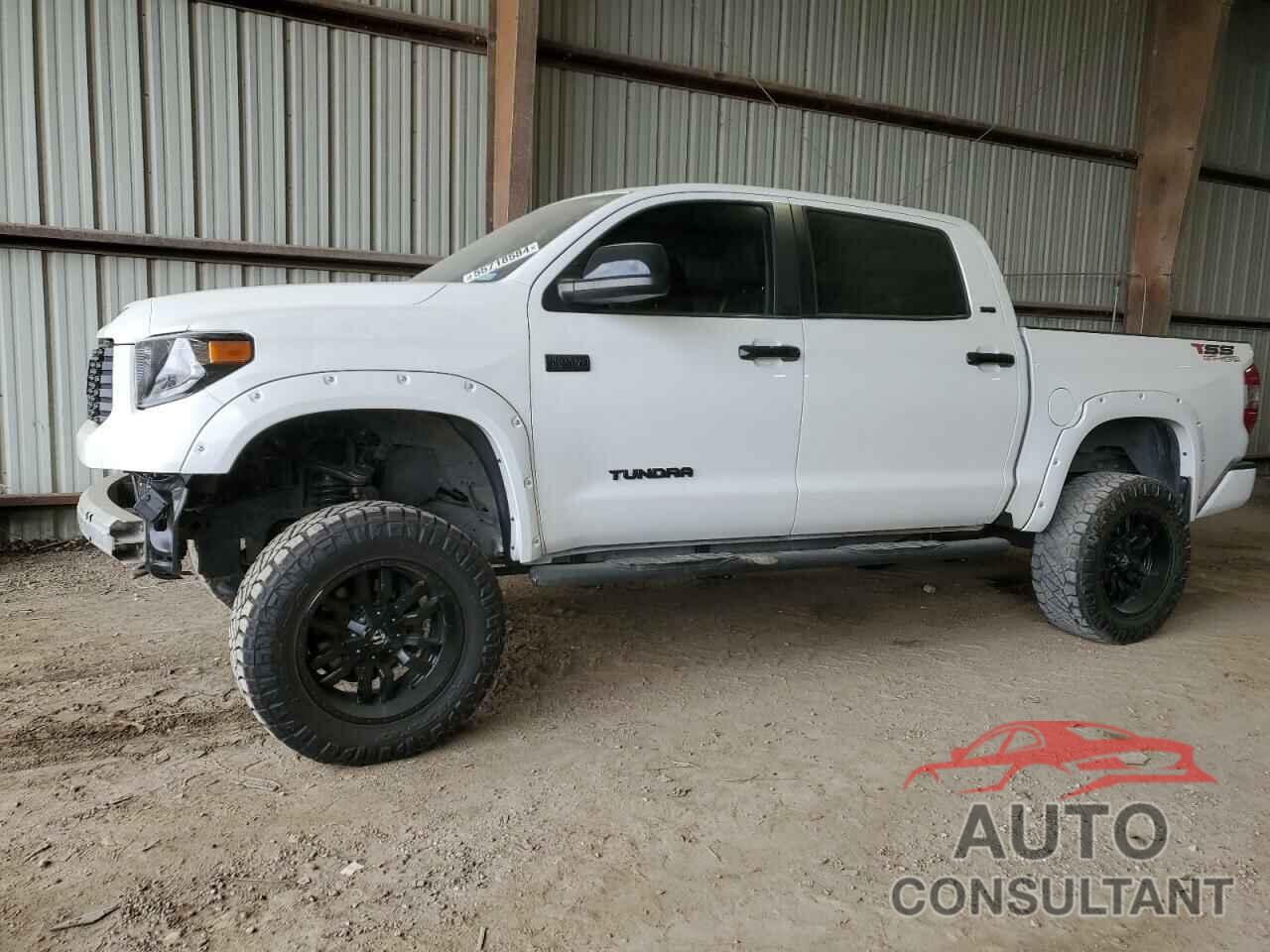 TOYOTA TUNDRA 2019 - 5TFDW5F10KX778550