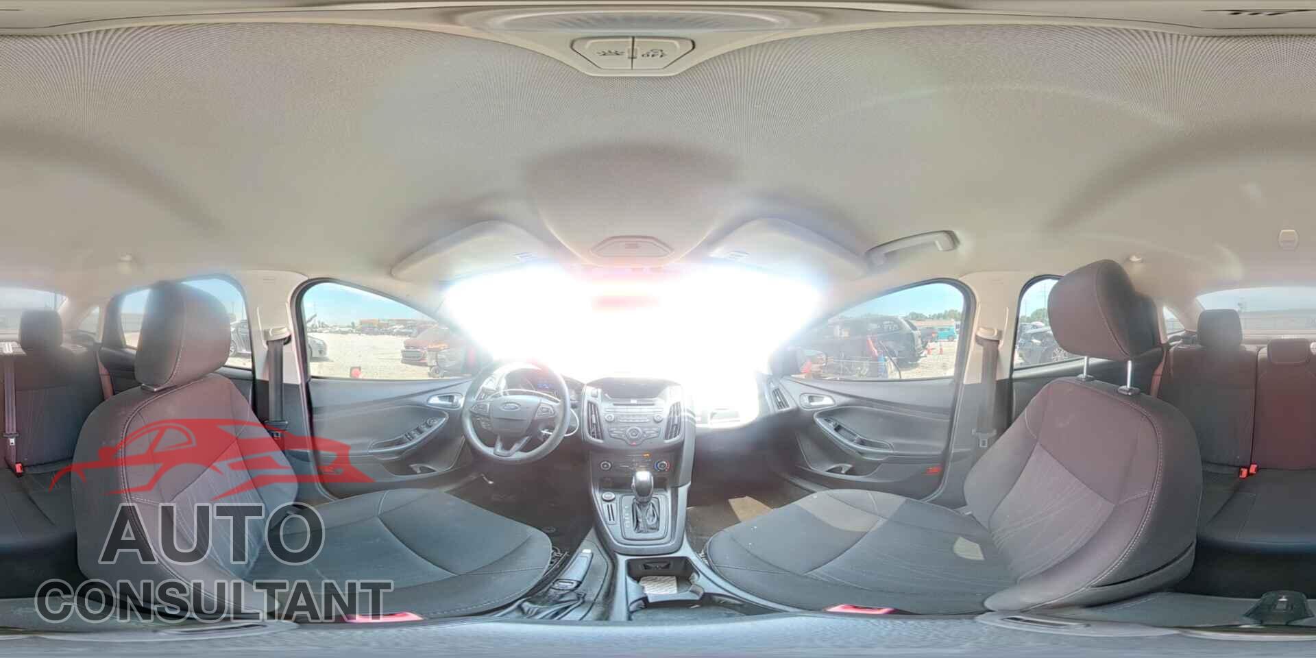 FORD FOCUS 2016 - 1FADP3F23GL371904