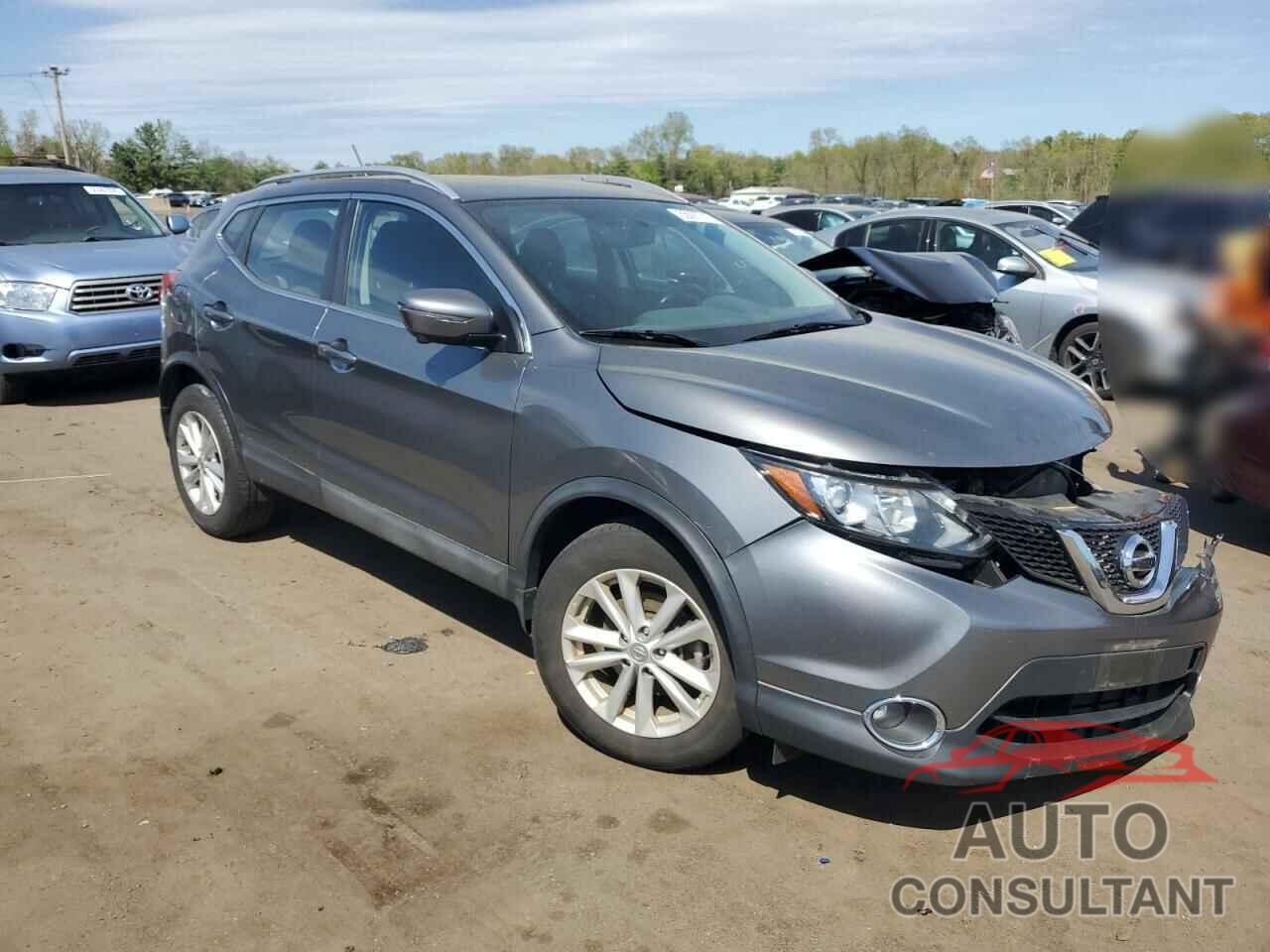 NISSAN ROGUE 2017 - JN1BJ1CR9HW112085