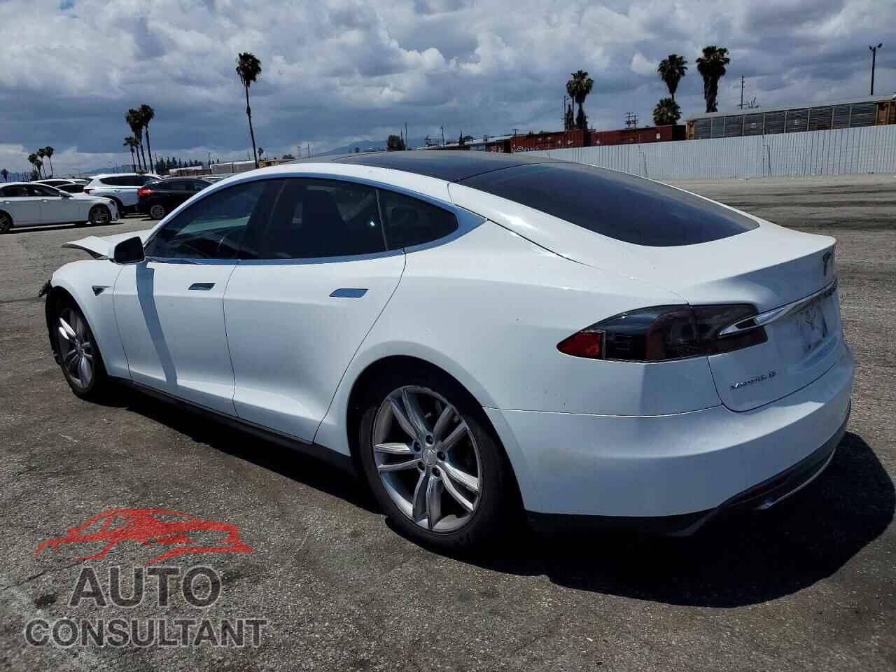 TESLA MODEL S 2012 - 5YJSA1CN1CFP02580