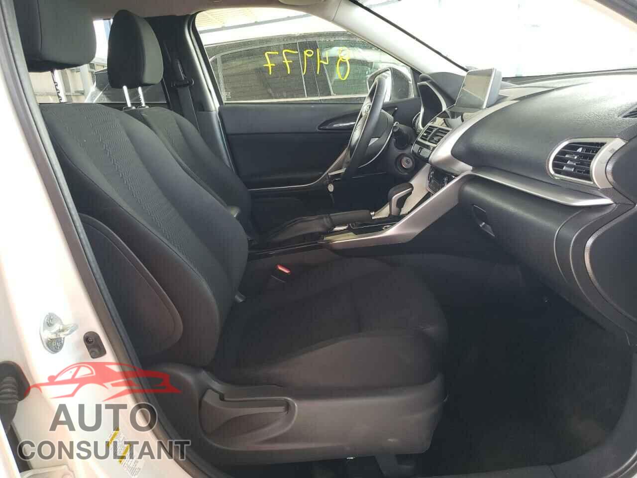 MITSUBISHI ECLIPSE 2019 - JA4AT4AA2KZ021936