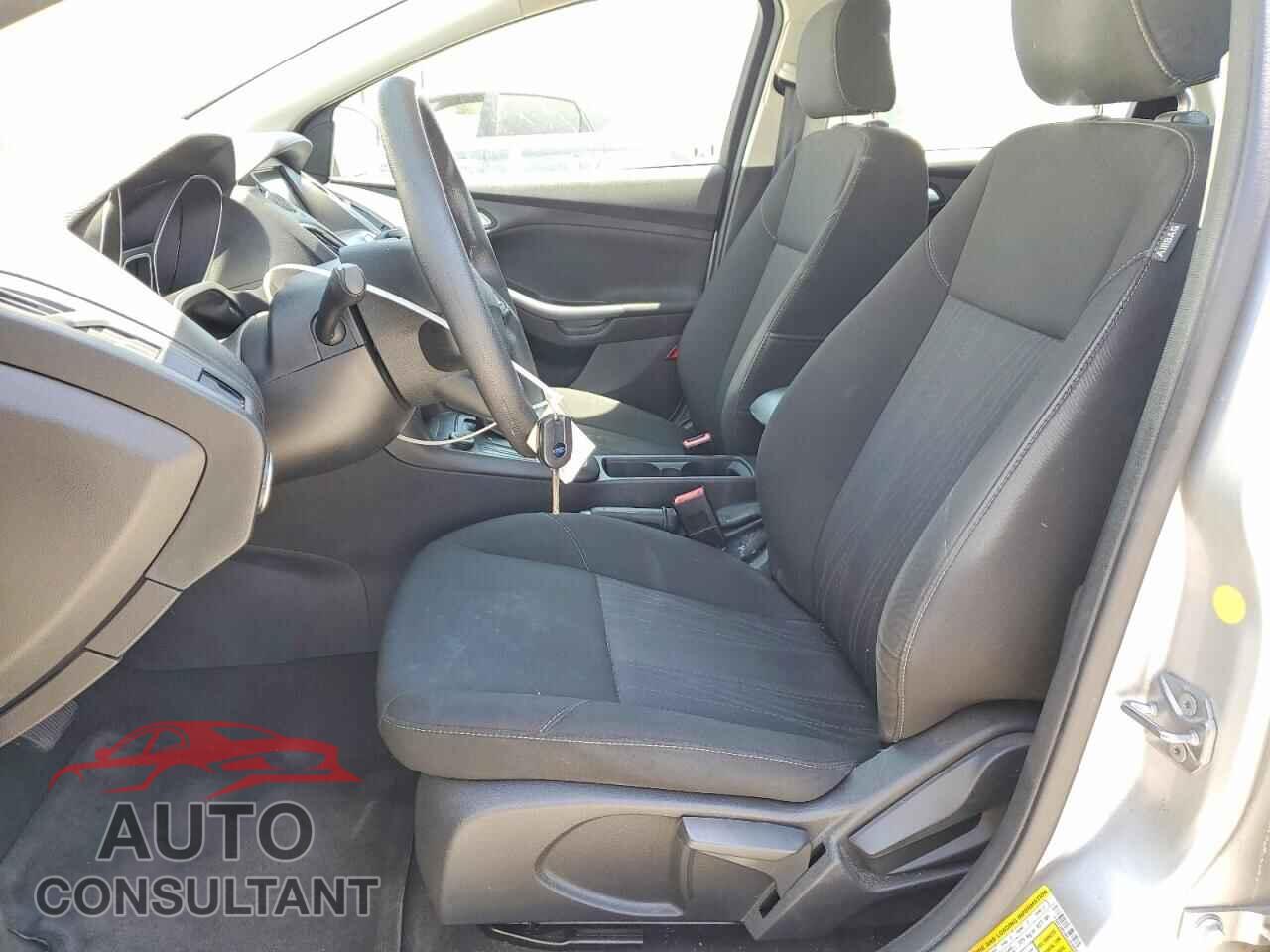 FORD FOCUS 2017 - 1FADP3M20HL333258