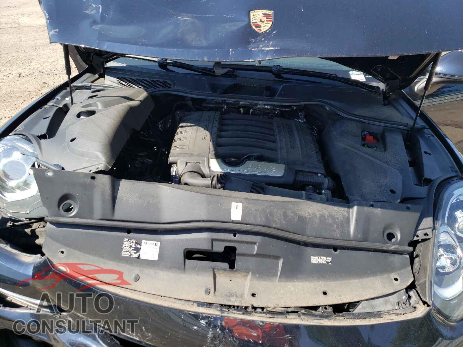 PORSCHE CAYENNE 2016 - WP1AA2A29GKA14117