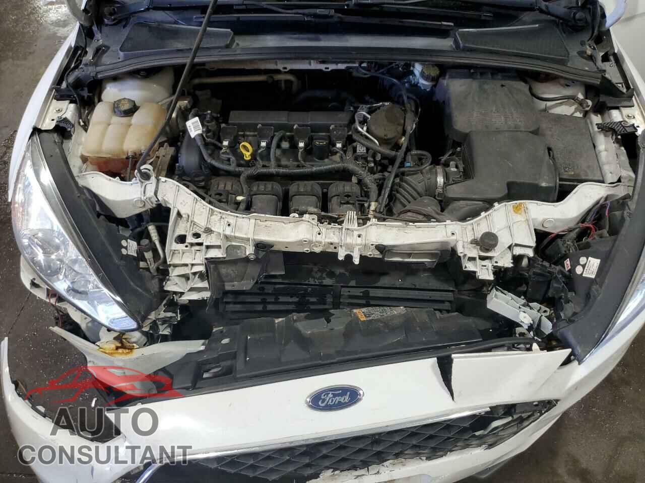 FORD FOCUS 2015 - 1FADP3K25FL283828