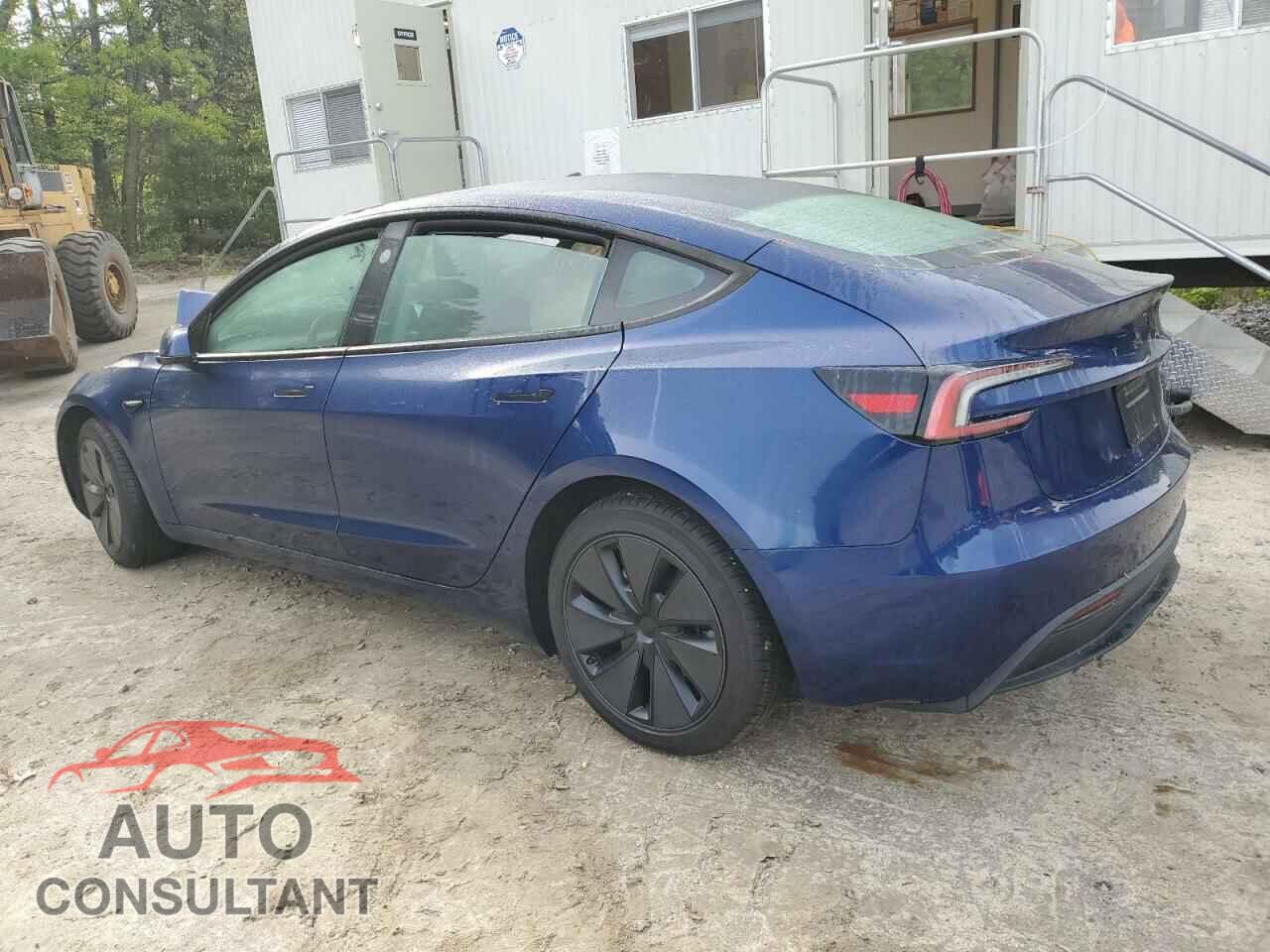 TESLA MODEL 3 2024 - 5YJ3E1EBXRF769327