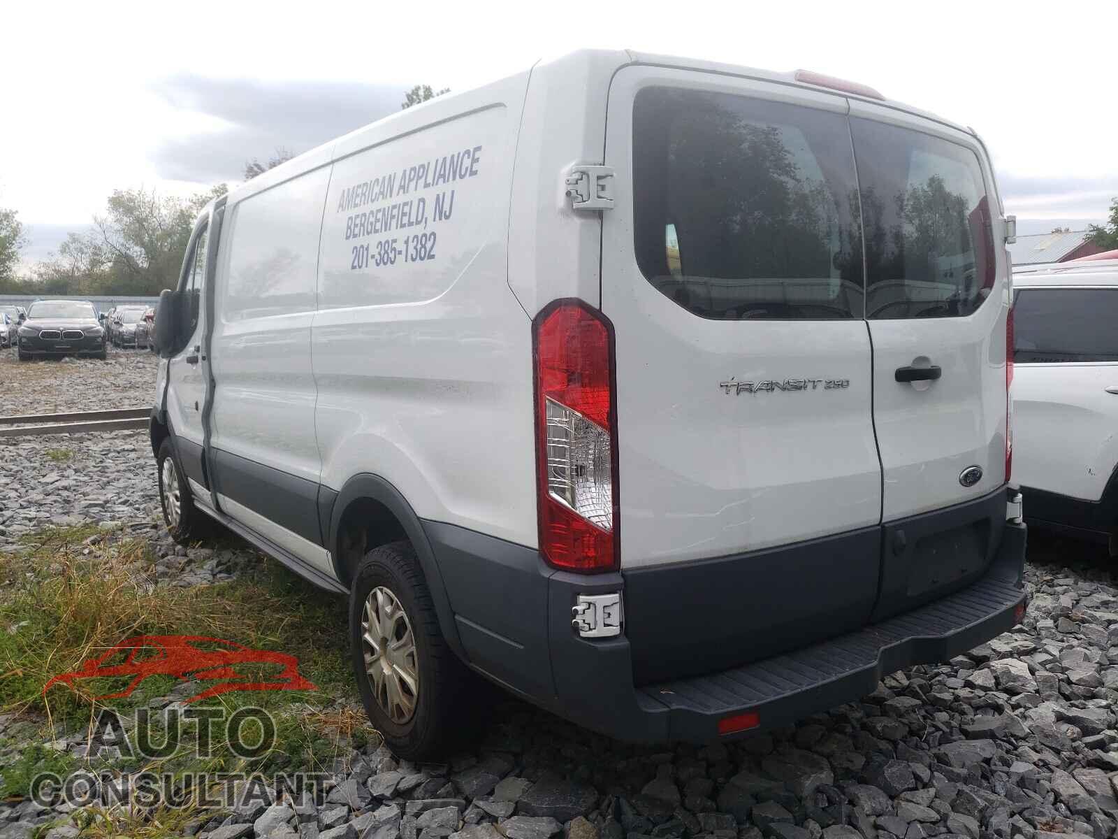 FORD TRANSIT CO 2017 - 1FTYR1ZMXHKA20180