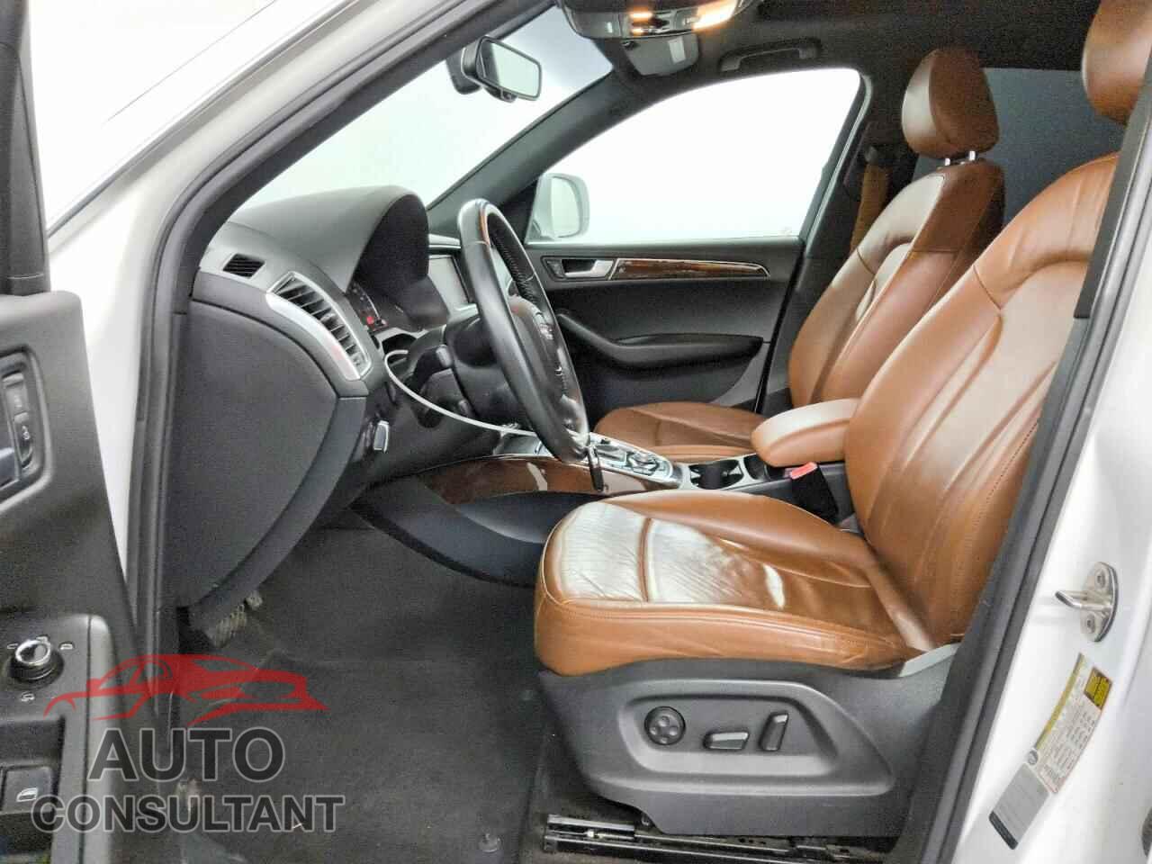 AUDI Q5 2012 - WA1DKAFP8CA033679