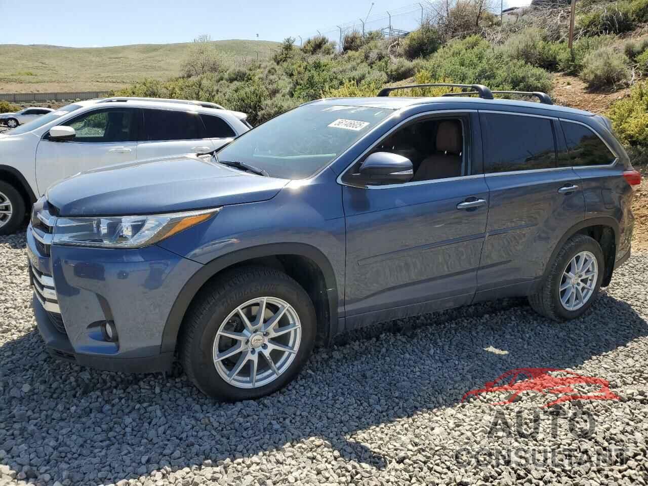 TOYOTA HIGHLANDER 2018 - 5TDDZRFH9JS836445