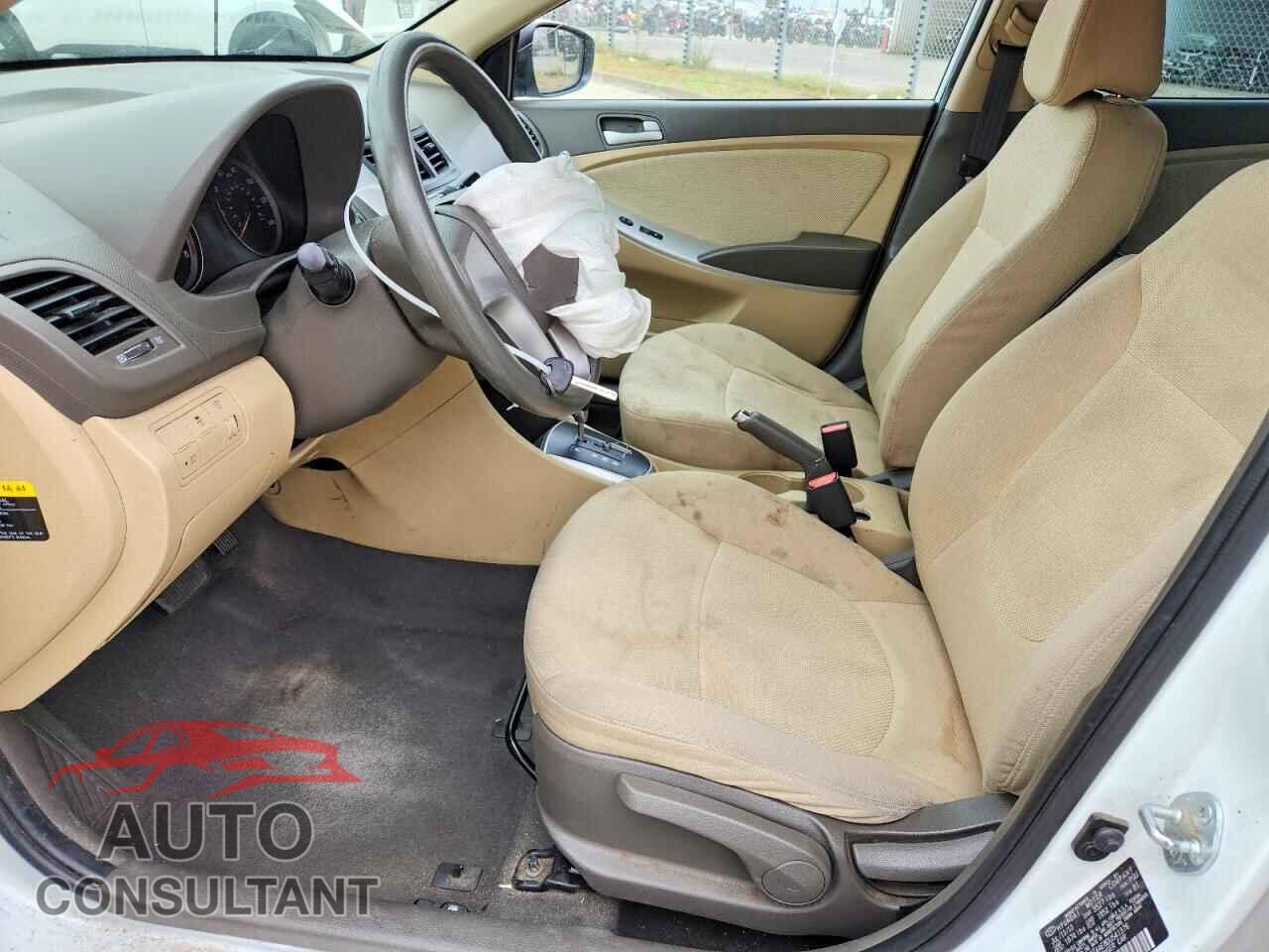 HYUNDAI ACCENT 2013 - KMHCT4AE8DU541376