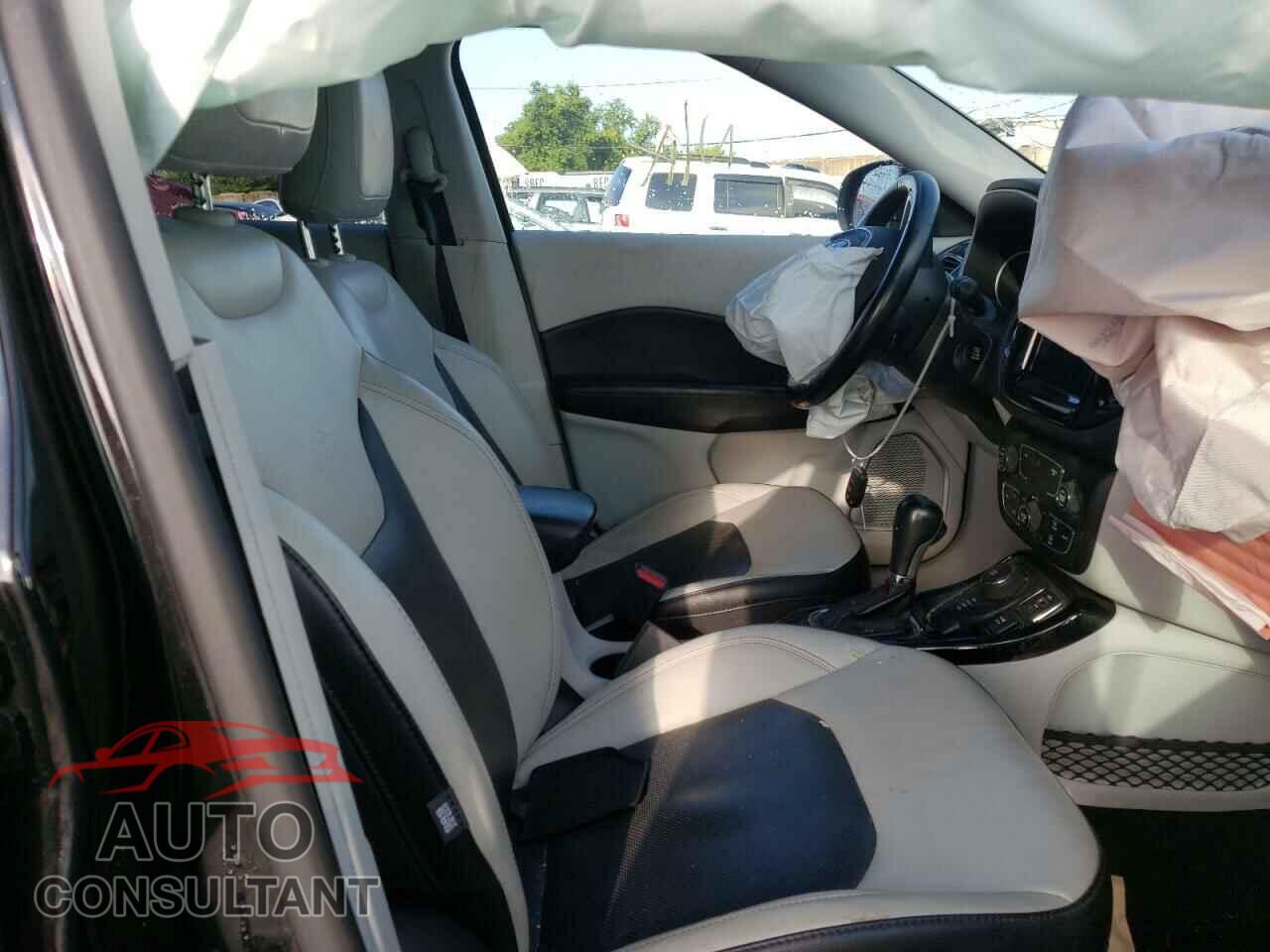 JEEP COMPASS 2018 - 3C4NJDCB2JT146749
