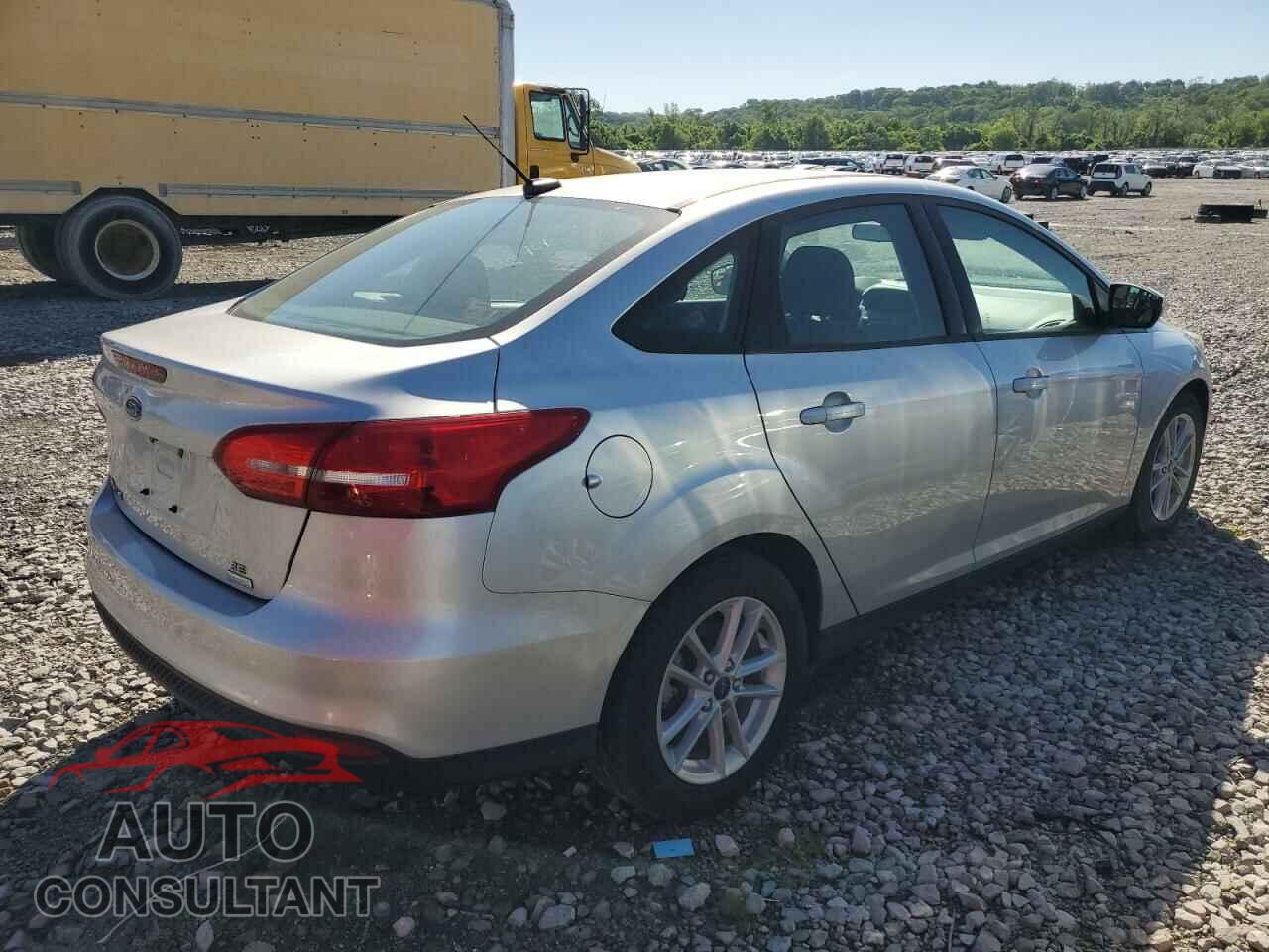 FORD FOCUS 2017 - 1FADP3FE7HL238199