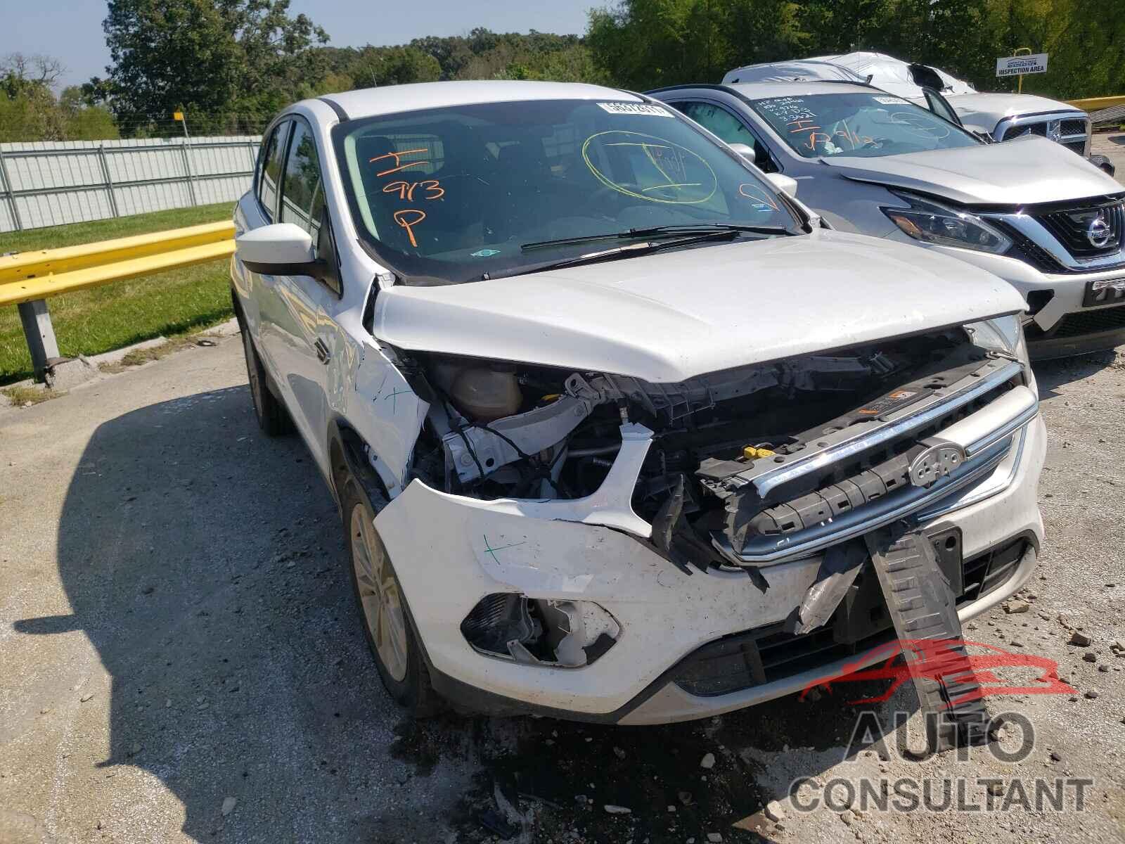FORD ESCAPE 2017 - 1FMCU0G96HUD66860