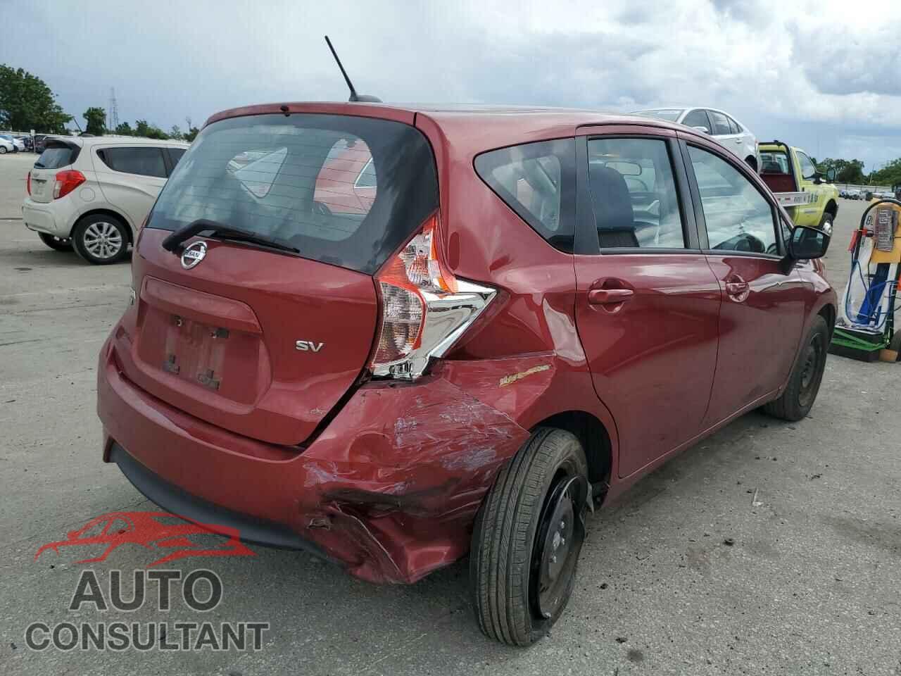 NISSAN VERSA 2018 - 3N1CE2CP7JL360313