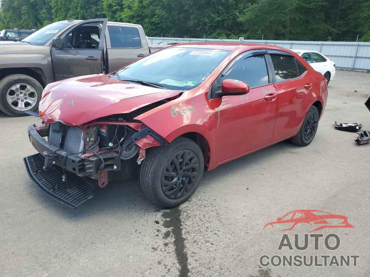 TOYOTA COROLLA 2018 - 5YFBURHE8JP855277