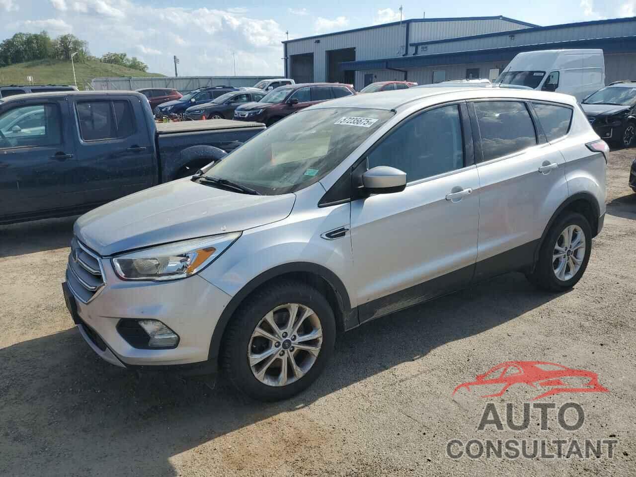 FORD ESCAPE 2017 - 1FMCU9G9XHUC52980