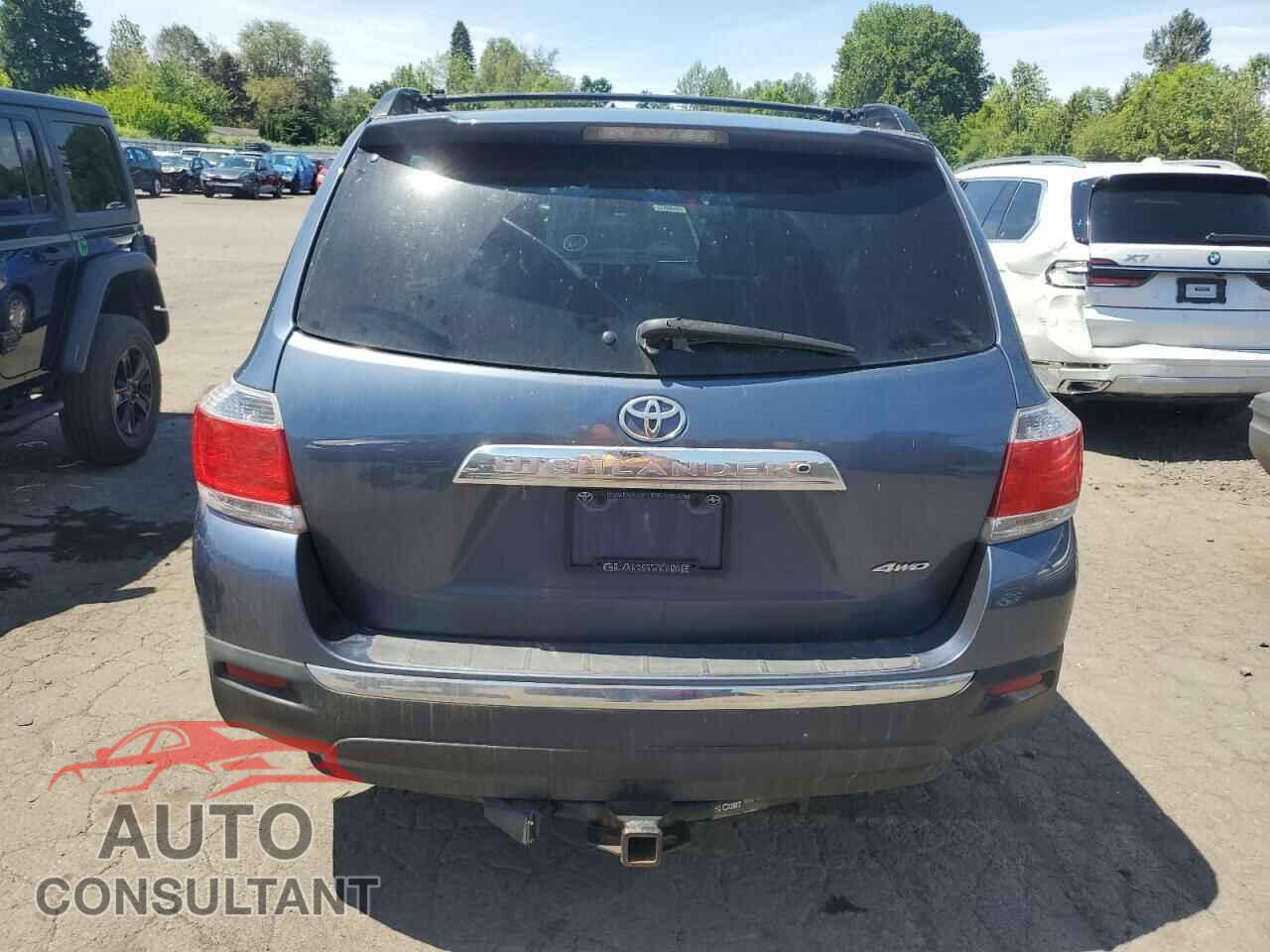 TOYOTA HIGHLANDER 2013 - 5TDBK3EH8DS259454