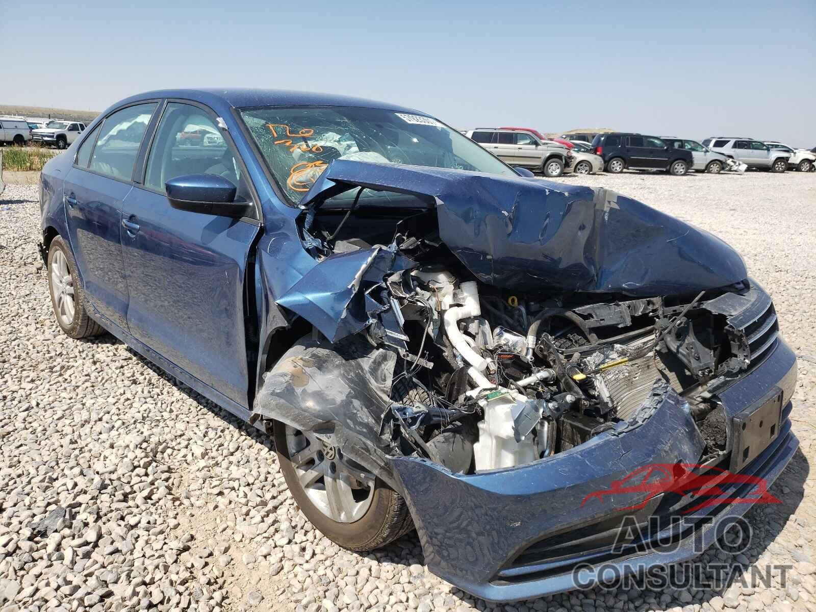 VOLKSWAGEN JETTA 2018 - 3VW2B7AJ0JM210855