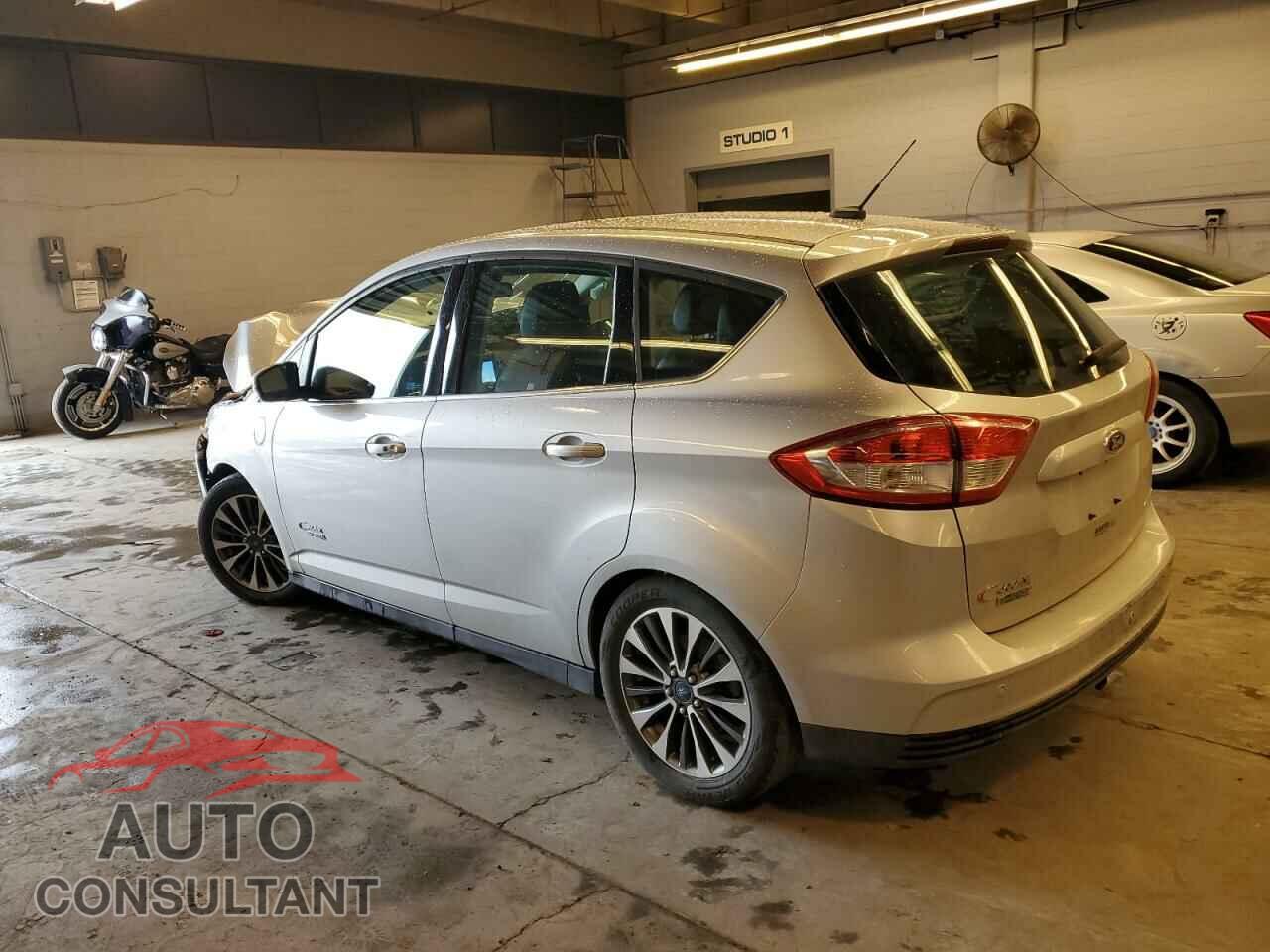 FORD CMAX 2017 - 1FADP5FU7HL102237