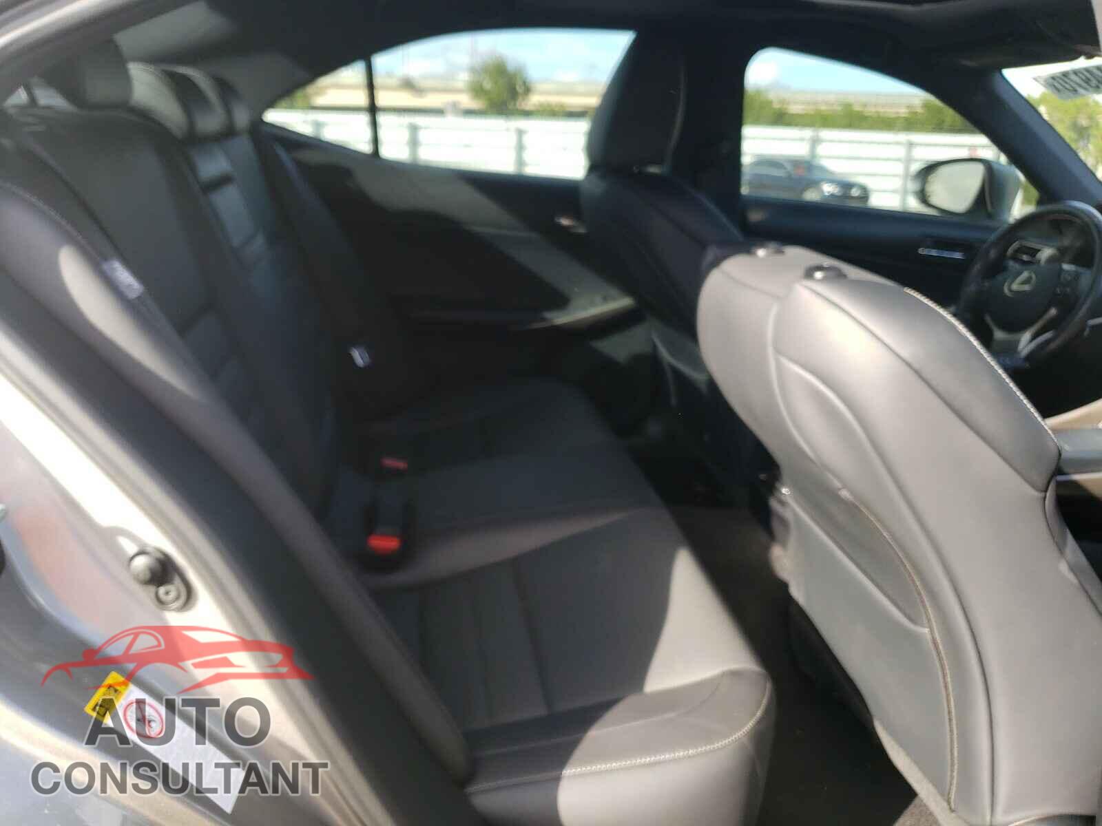 LEXUS IS 2016 - JTHBA1D24G5017340