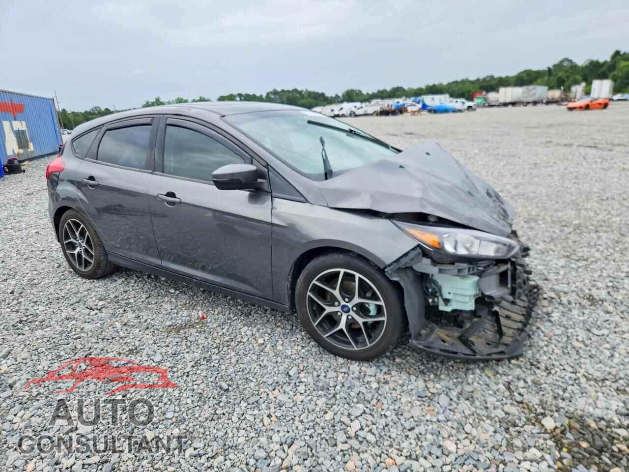 FORD FOCUS 2017 - 1FADP3M27HL305988