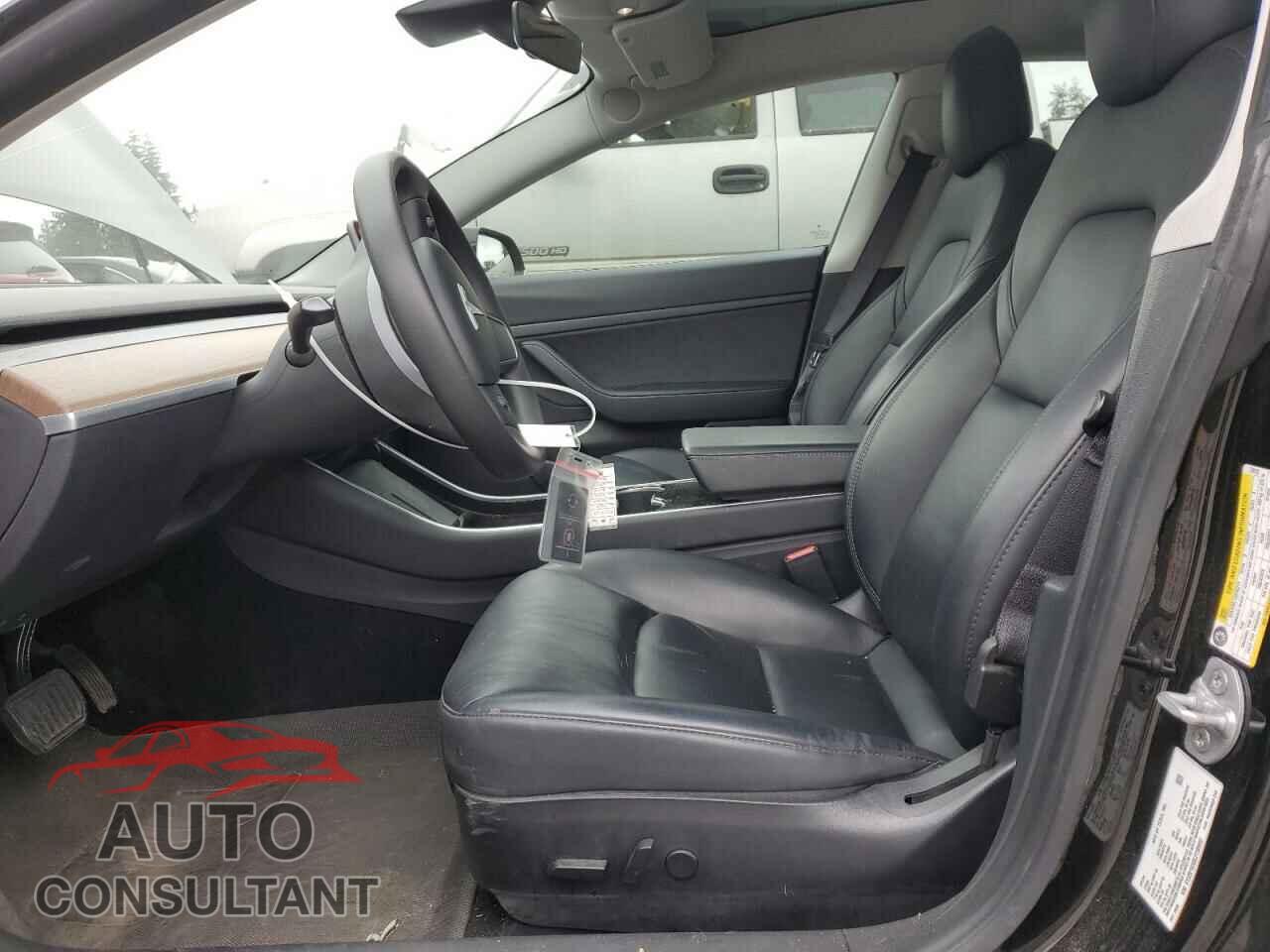 TESLA MODEL 3 2020 - 5YJ3E1EA0LF798852