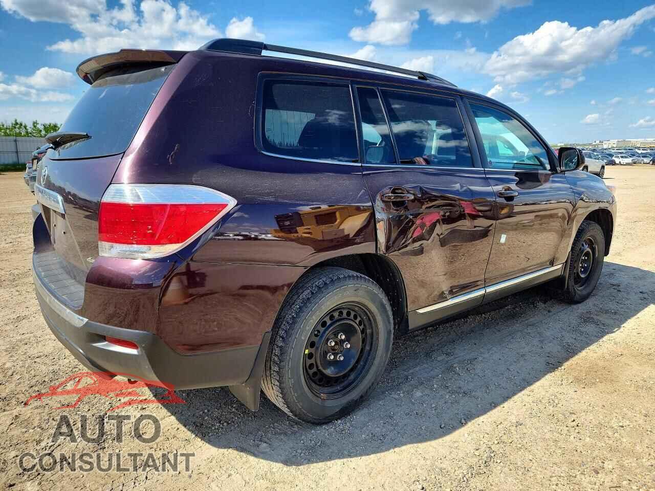 TOYOTA HIGHLANDER 2013 - 5TDBK3EH8DS268896