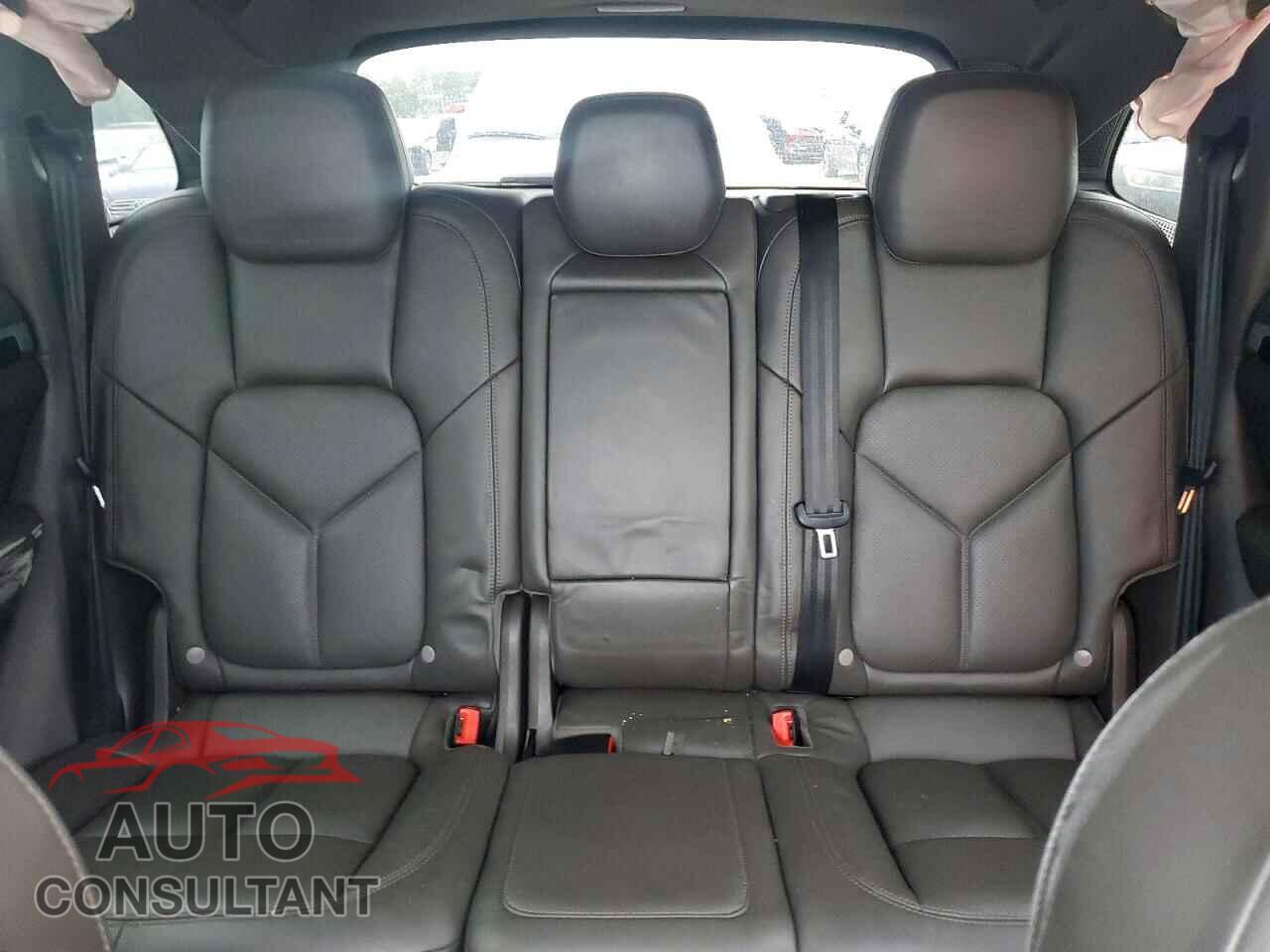 PORSCHE CAYENNE 2016 - WP1AE2A21GLA64492