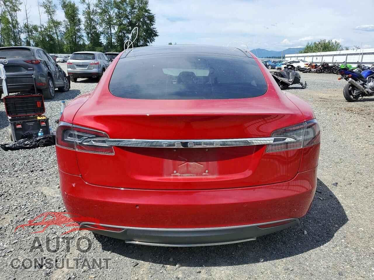 TESLA MODEL S 2015 - 5YJSA1V23FF099302