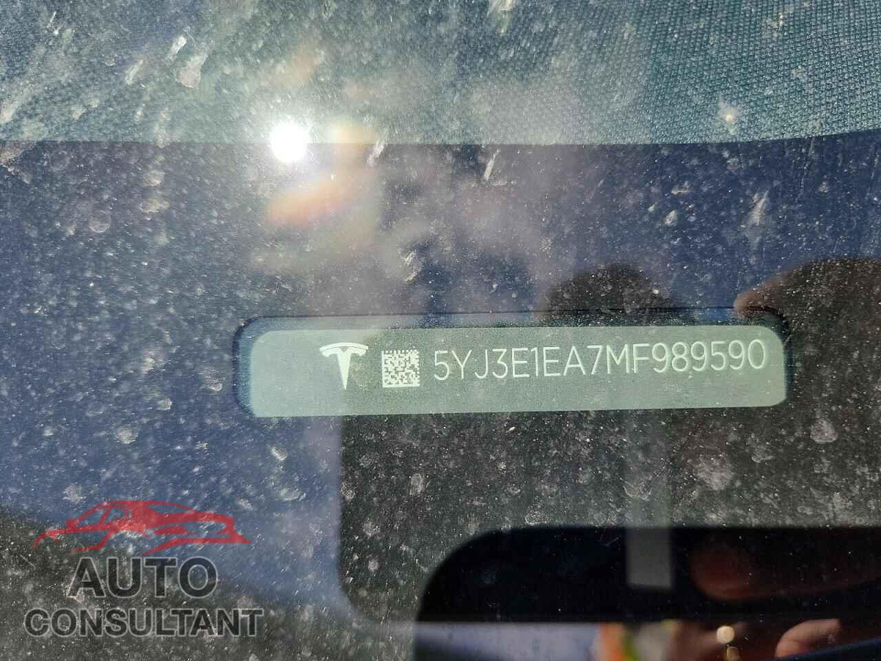 TESLA MODEL 3 2021 - 5YJ3E1EA7MF989590