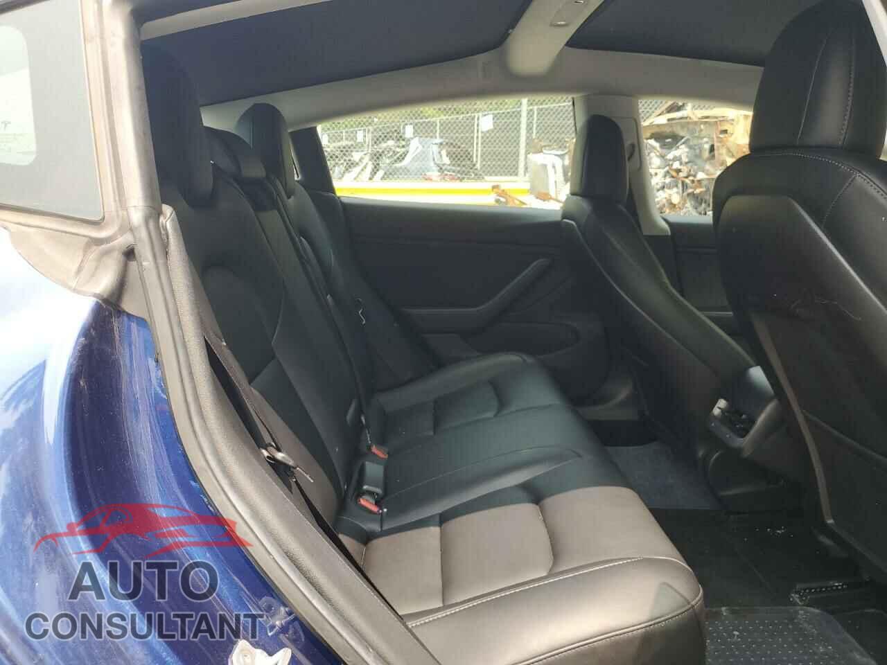 TESLA MODEL 3 2019 - 5YJ3E1EB0KF453084