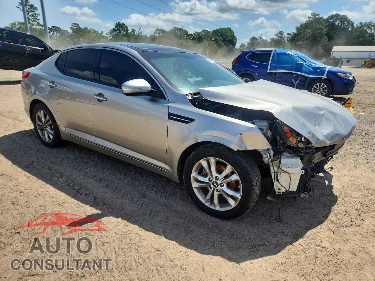 KIA OPTIMA 2011 - KNAGN4A79B5128811