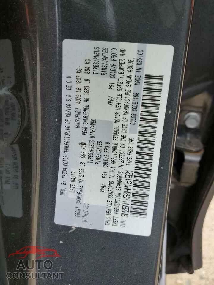MAZDA 3 2017 - 3MZBN1W38HM151921