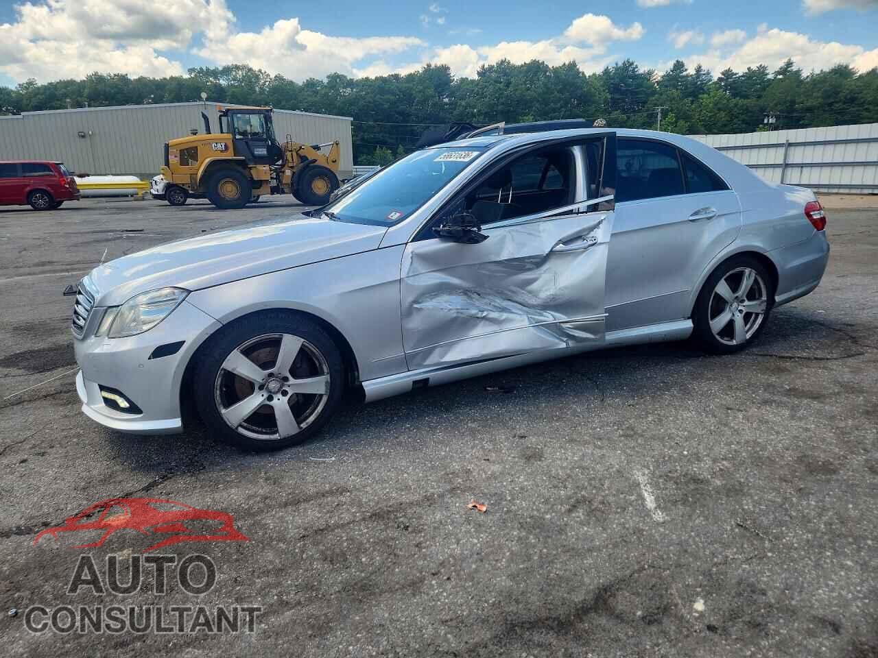 MERCEDES-BENZ E-CLASS 2011 - WDDHF8HB1BA271979