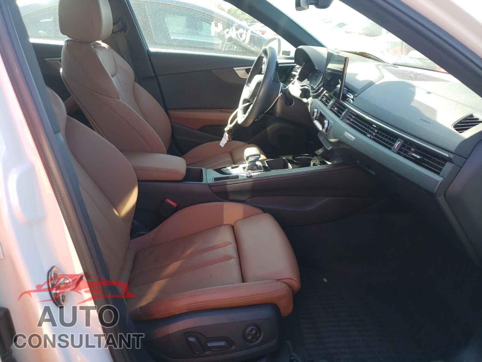 AUDI A4 2021 - WAUDAAF49MA018380