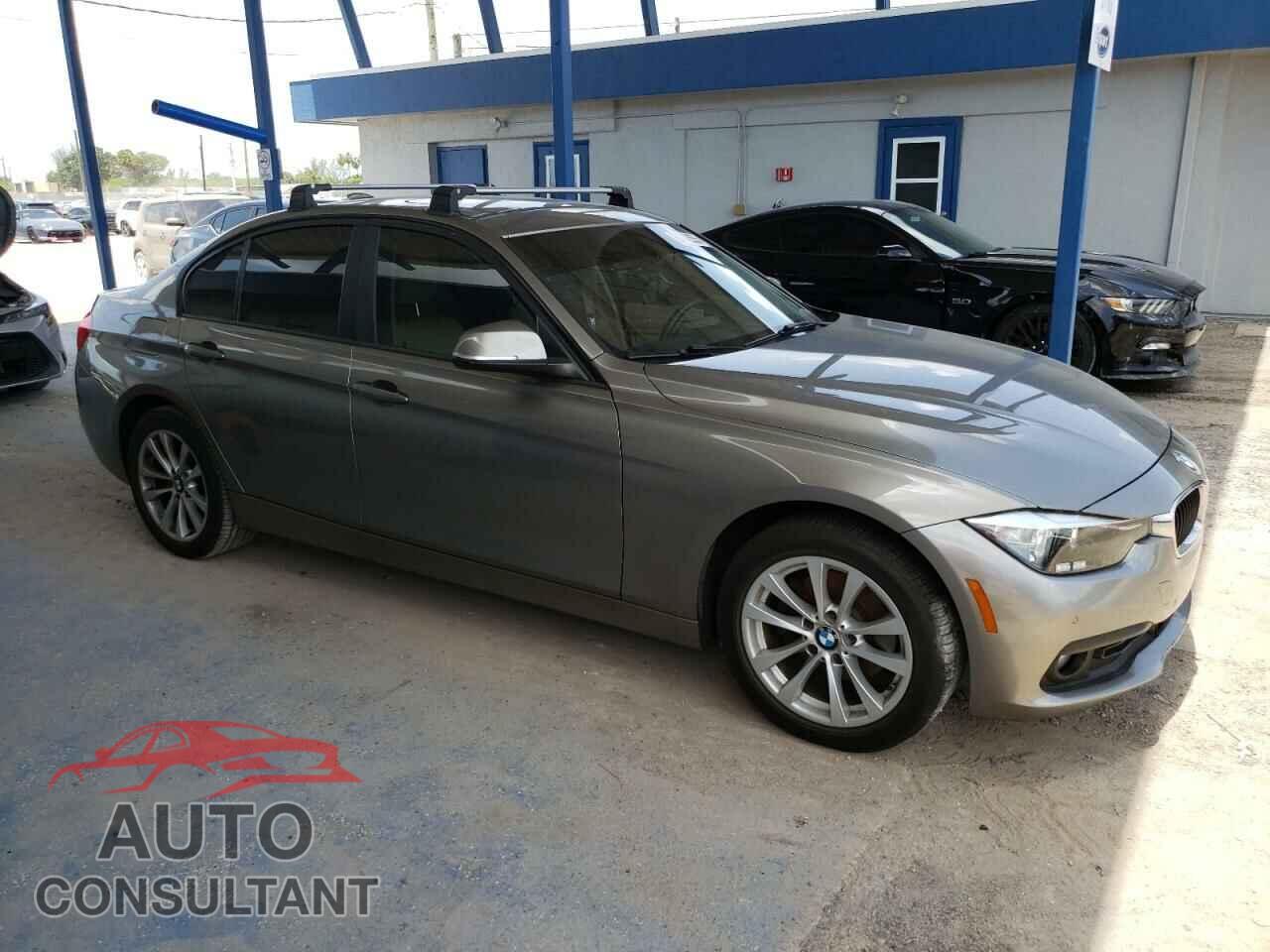 BMW 3 SERIES 2016 - WBA8E1G59GNU10768