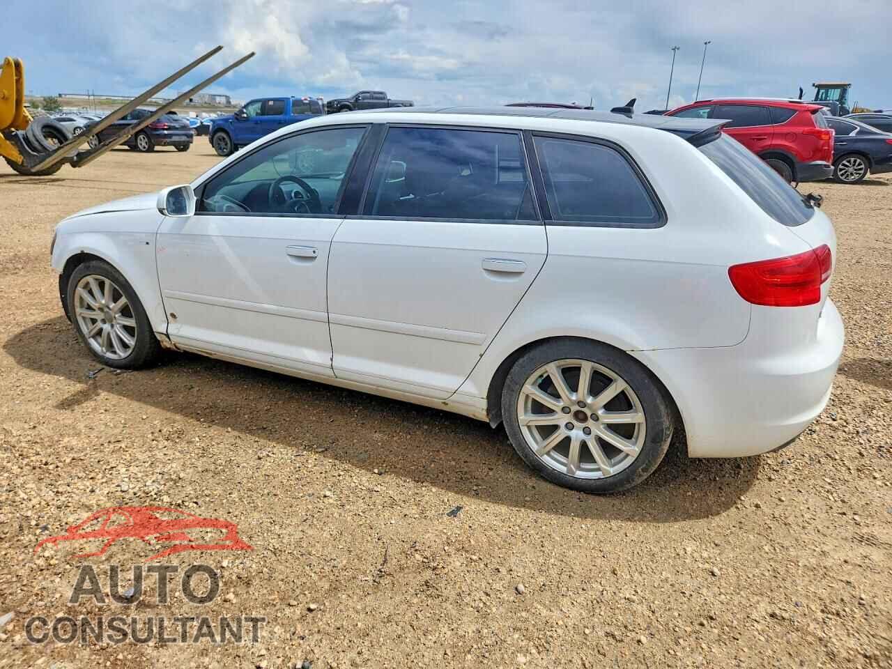 AUDI A3 2011 - WAUMFCFM0BA097206