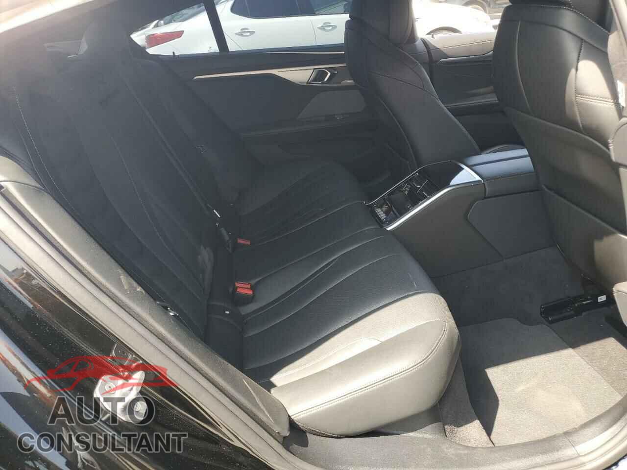 BMW M8 2020 - WBAGV8C01LCE50737