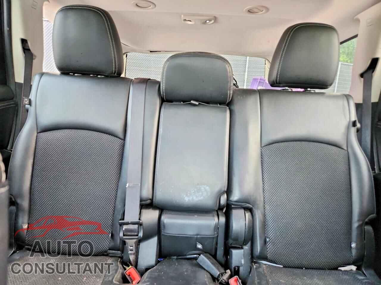 DODGE JOURNEY 2017 - 3C4PDCGG4HT531045