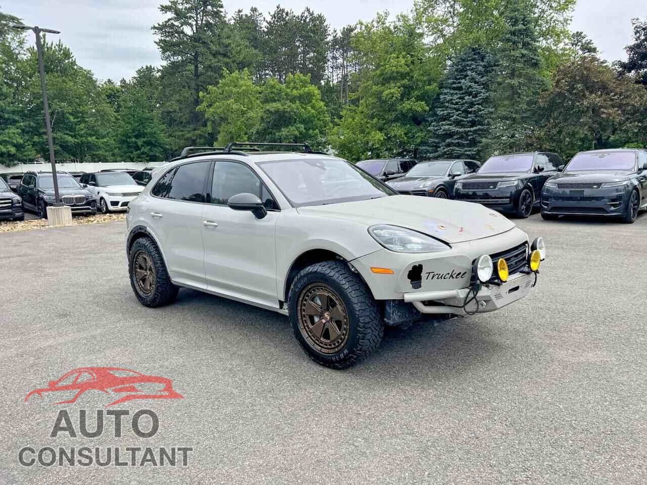 PORSCHE CAYENNE 2021 - WP1AF2AY1MDA36070