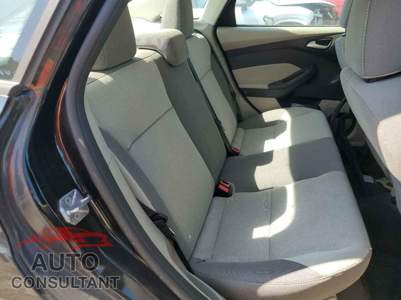 FORD FOCUS 2013 - 1FADP3F22DL363997