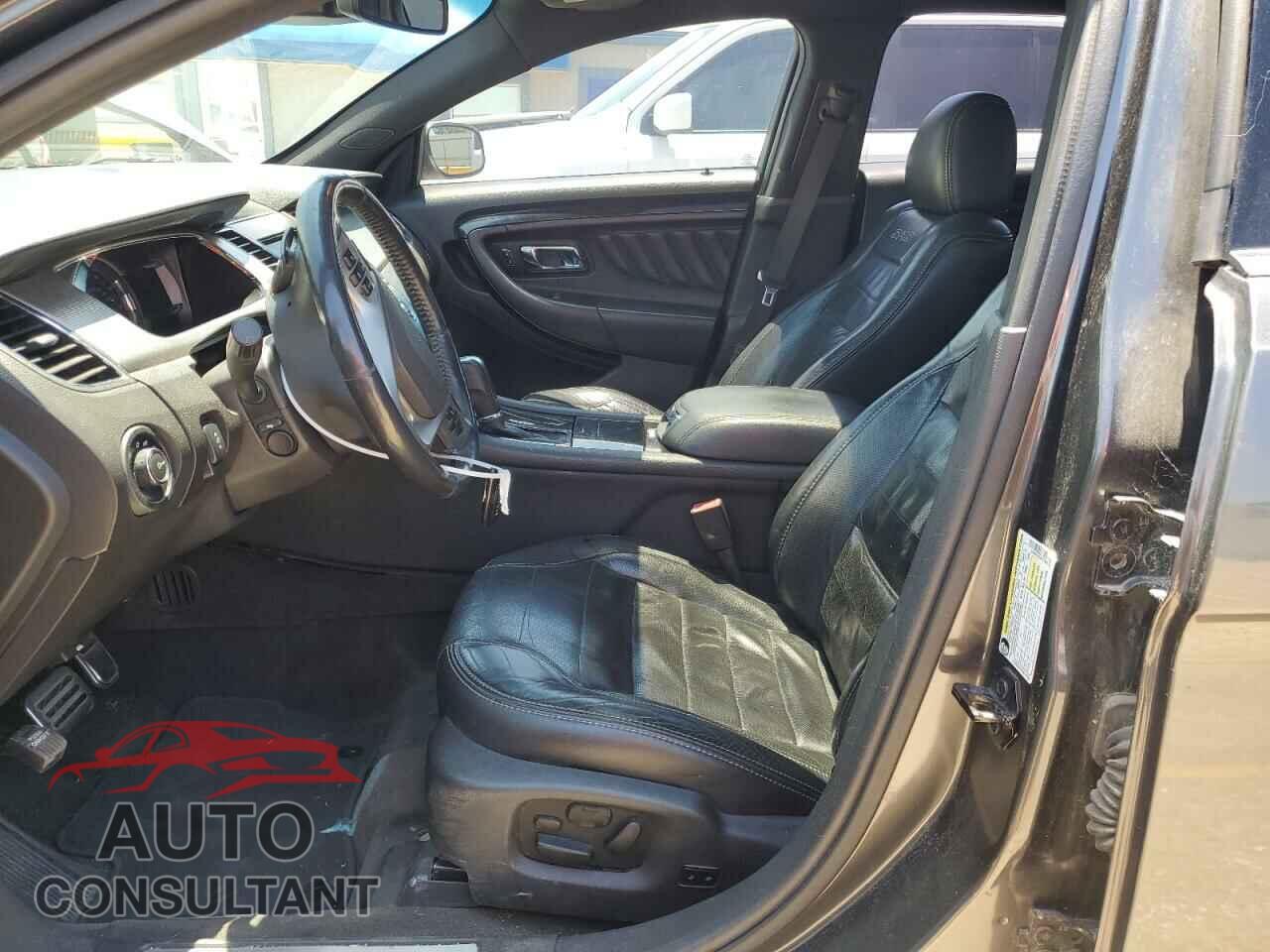 FORD TAURUS 2015 - 1FAHP2KTXFG199534
