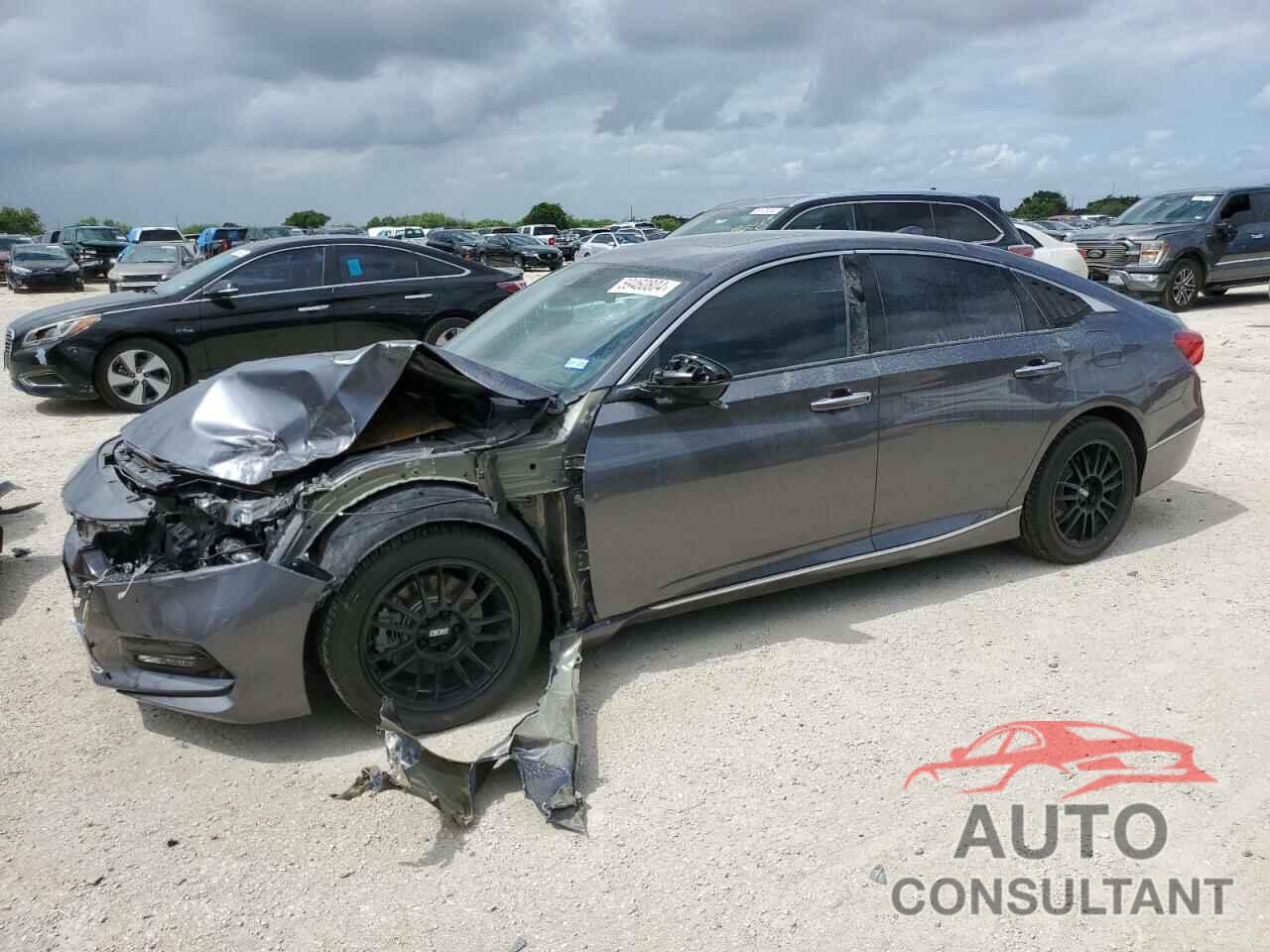 HONDA ACCORD 2018 - 1HGCV2F98JA007159
