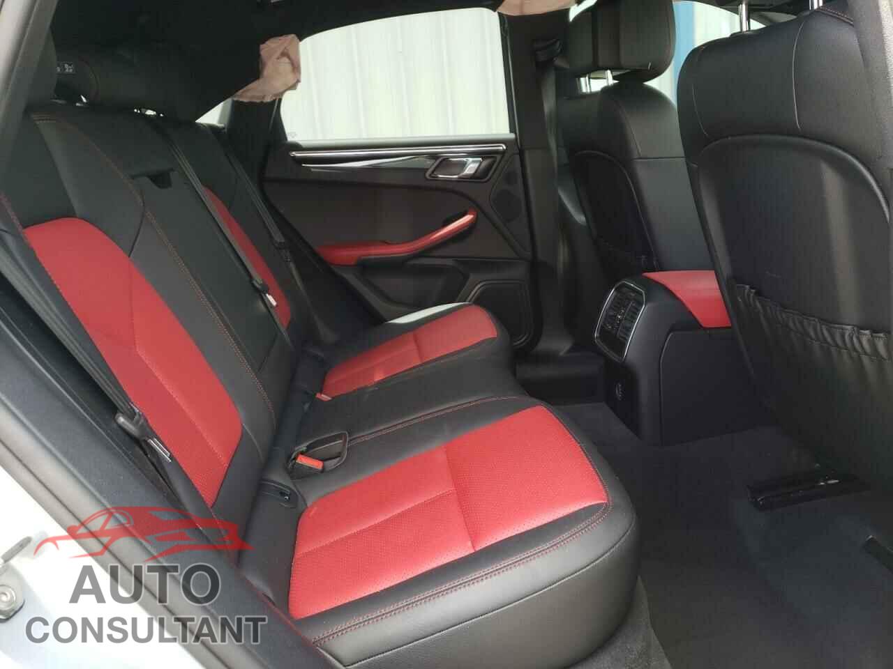 PORSCHE MACAN 2019 - WP1AA2A52KLB04013