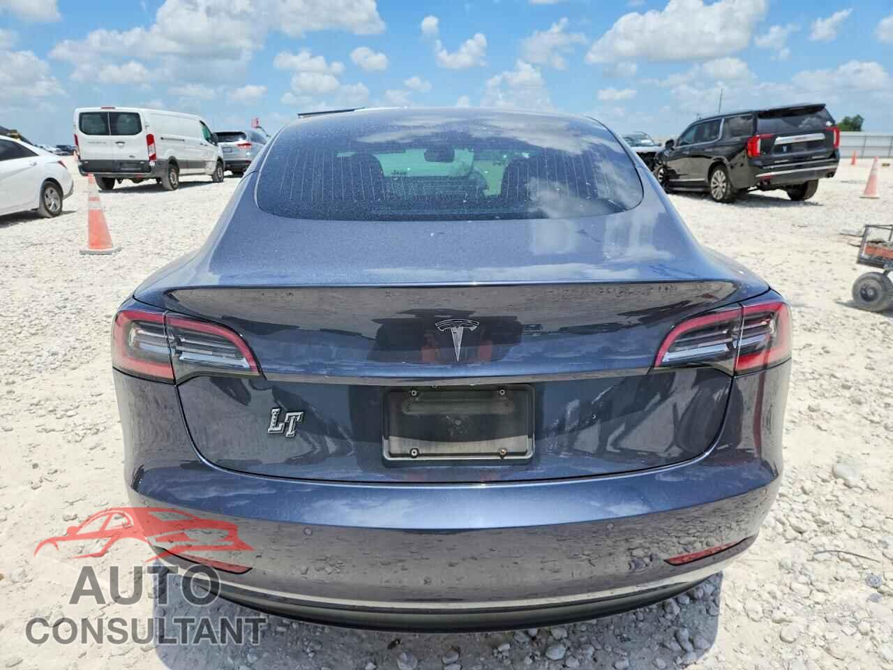 TESLA MODEL 3 2019 - 5YJ3E1EA7KF300774