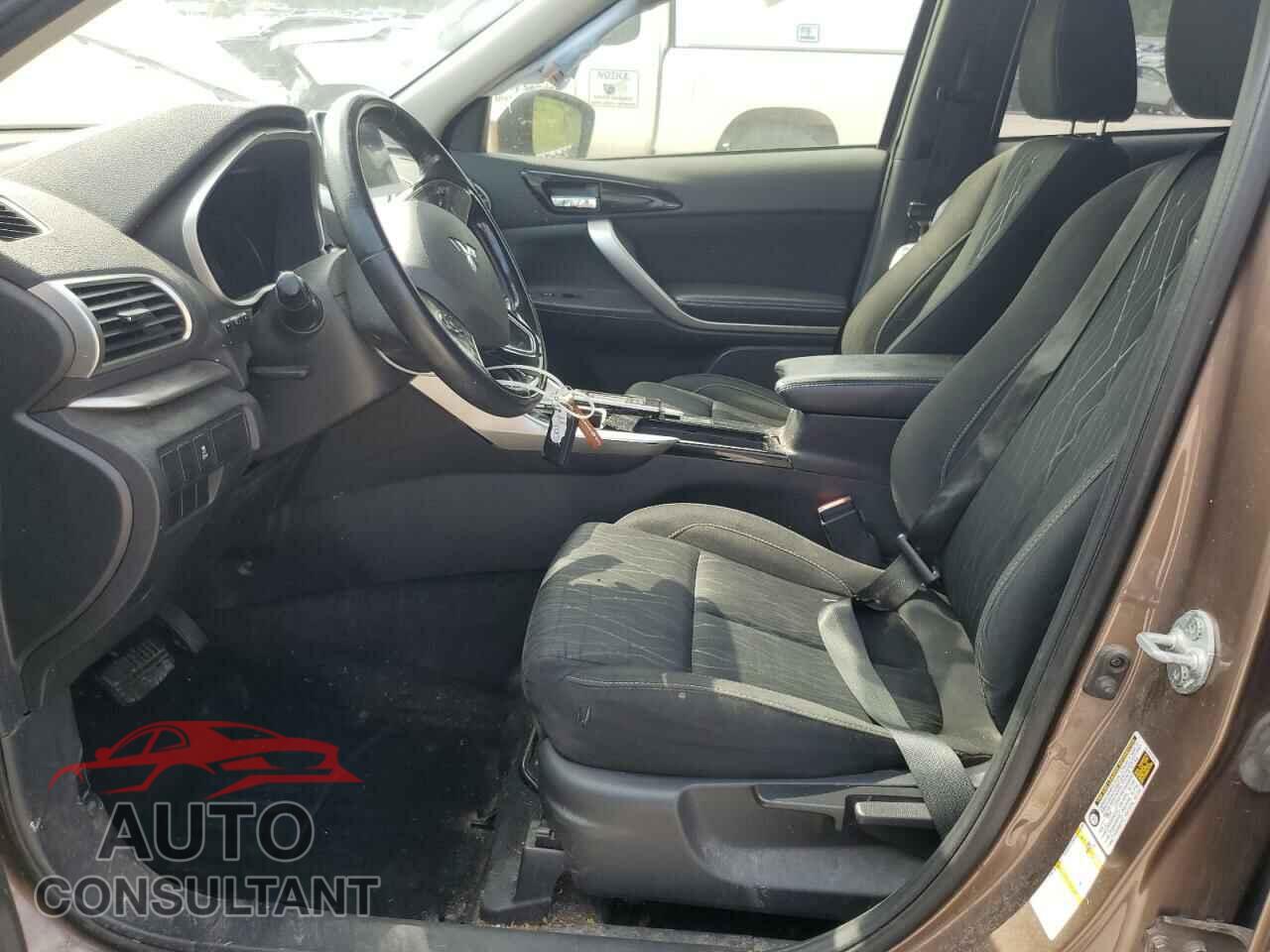 MITSUBISHI ECLIPSE 2019 - JA4AT5AA0KZ048784