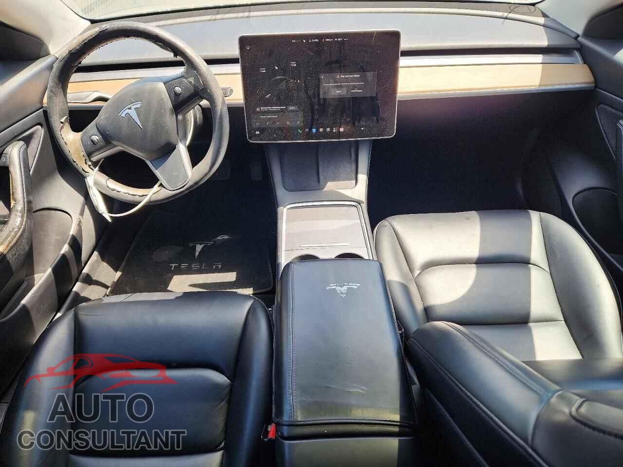 TESLA MODEL 3 2021 - 5YJ3E1EA5MF930277