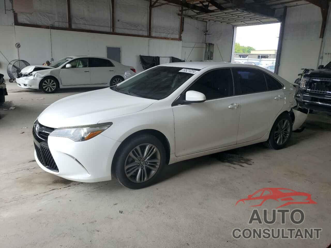 TOYOTA CAMRY 2016 - 4T1BF1FK0GU574232