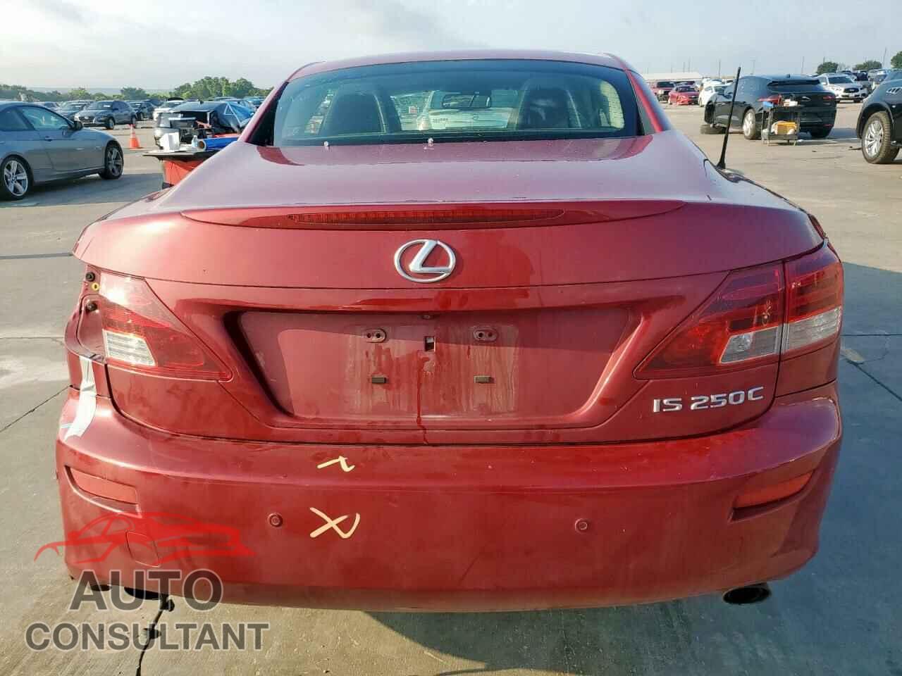 LEXUS IS 2015 - JTHFF2C24F2532090