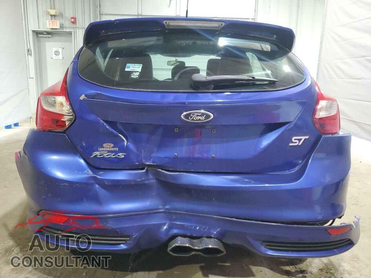 FORD FOCUS 2013 - 1FADP3L93DL126095